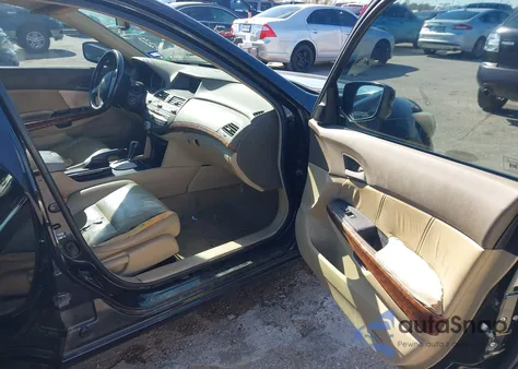 2009 Honda Accord 2.4 Ex-L from USA, damaged, VIN 1HGCP26849A061636